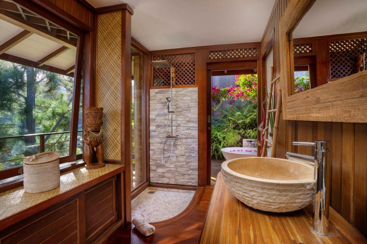 Villa Manuiti, Balinese Luxury Home - Private Swim Spa, Ocean View - Ofyr Bbq - Koi Pond 普纳奥亚 外观 照片